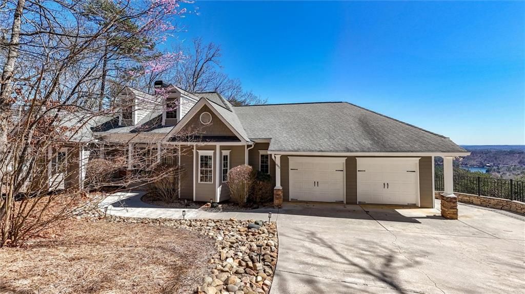 805 Lake Arrowhead Drive, Waleska, GA 30183