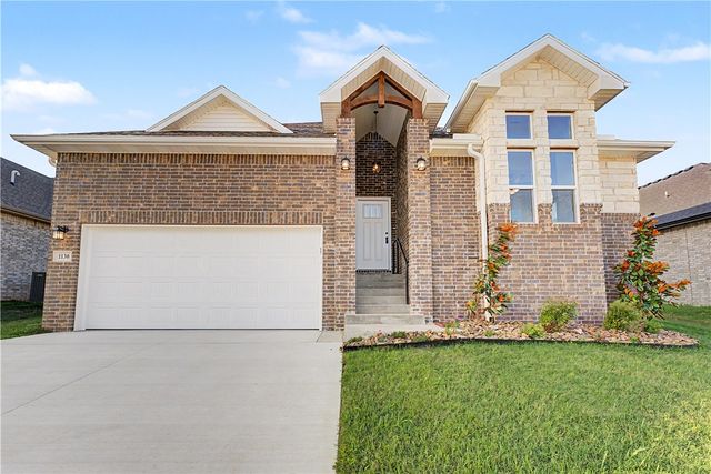 1130 Garrett Lane, Centerton, AR 72719