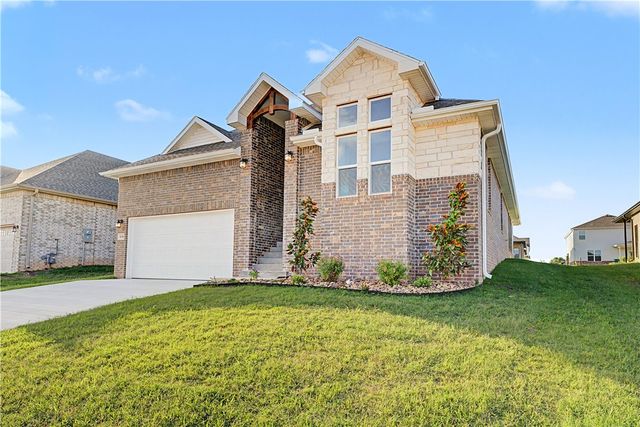 1130 Garrett Lane, Centerton, AR 72719