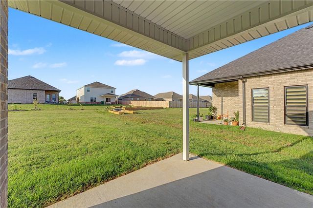 1130 Garrett Lane, Centerton, AR 72719