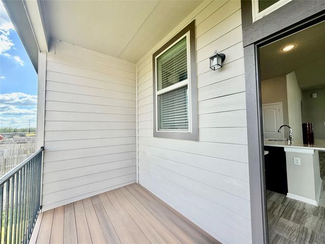 8758 Laurel Crest Drive, Missouri City, TX 77459