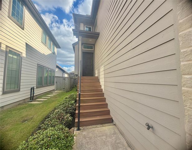 8758 Laurel Crest Drive, Missouri City, TX 77459