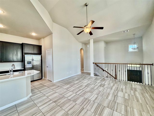 8758 Laurel Crest Drive, Missouri City, TX 77459