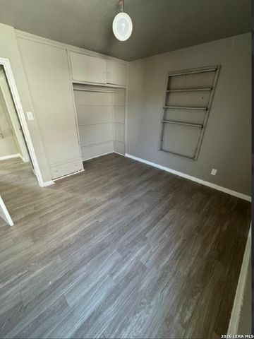 627 BEXAR DR, San Antonio, TX 78228
