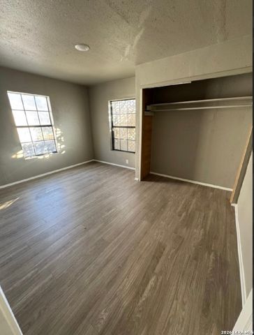 627 BEXAR DR, San Antonio, TX 78228