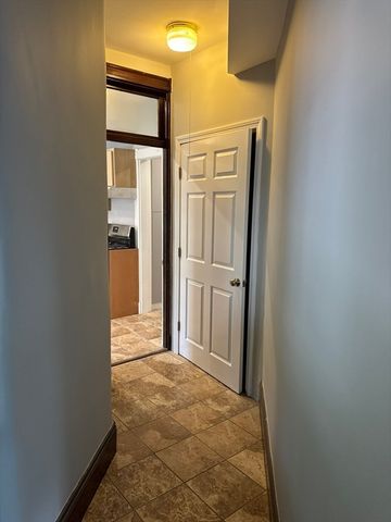 12 Kilsyth Road 3, Brookline, MA 02445