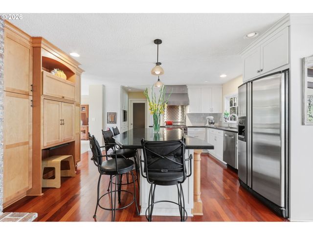 19363 Se DEBORA Dr, Damascus, OR 97089