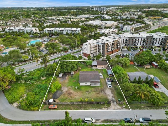 14210 Henderson St, Homestead, FL 33032