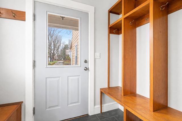 31 Mystic Ave 31, Winchester, MA 01890