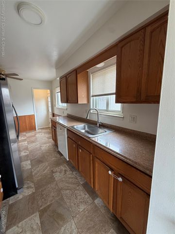 5972 N Gulley Road, Dearborn Heights, MI 48127