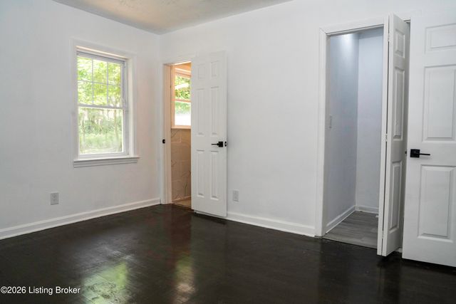 408 Evergreen Rd, Louisville, KY 40223
