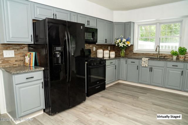 408 Evergreen Rd, Louisville, KY 40223