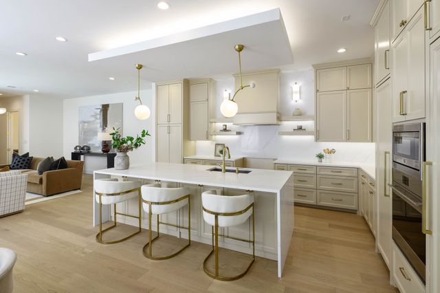 3719 W Beverly Drive, Dallas, TX 75209