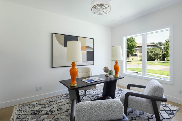 3719 W Beverly Drive, Dallas, TX 75209