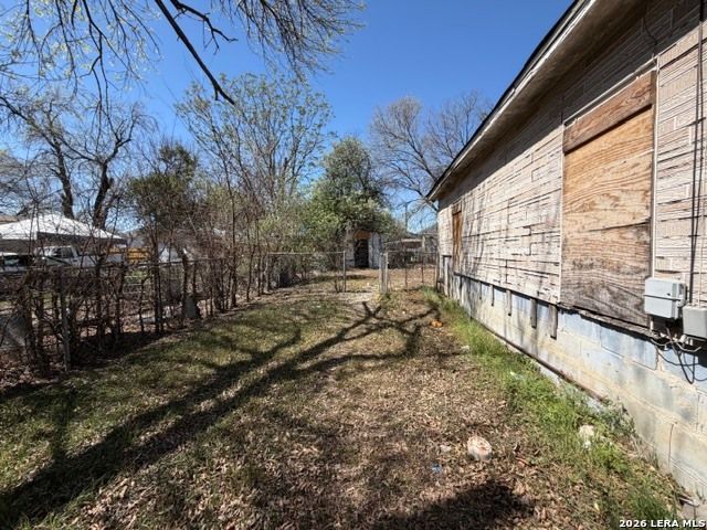 813 S San Augustine Ave, San Antonio, TX 78237