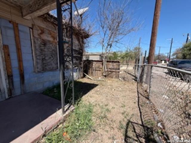 813 S San Augustine Ave, San Antonio, TX 78237