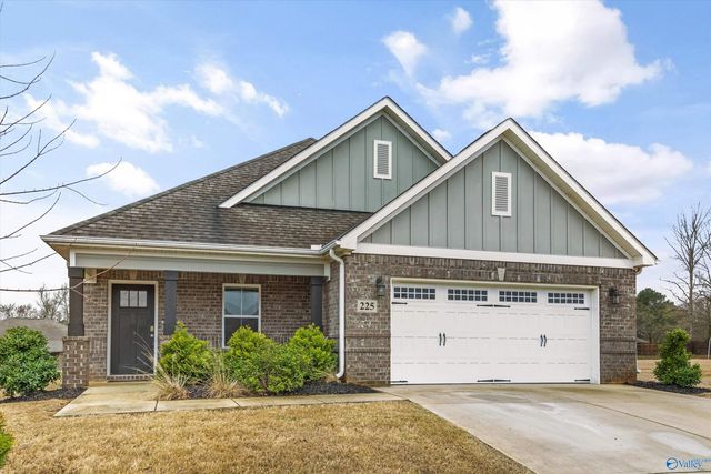 225 Dustin Lane NW, Madison, AL 35757