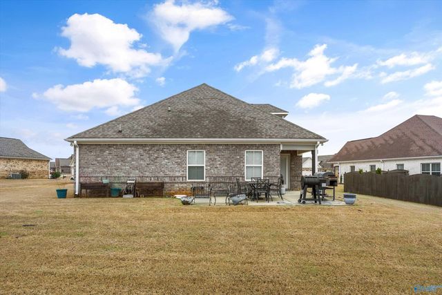 225 Dustin Lane NW, Madison, AL 35757