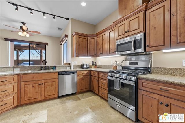 5935 Buena Suerte Road, Yucca Valley, CA 92284