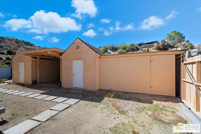 5935 Buena Suerte Road, Yucca Valley, CA 92284