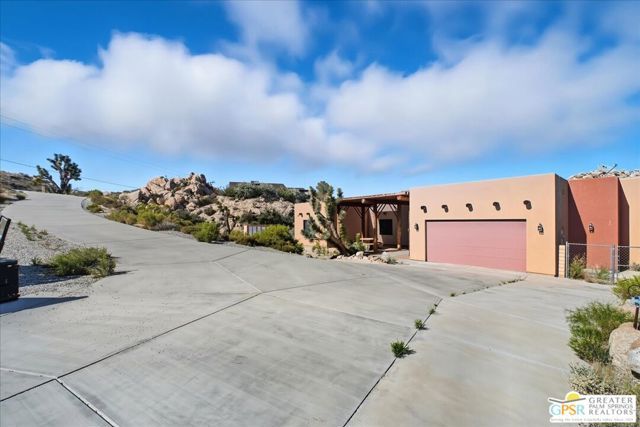5935 Buena Suerte Road, Yucca Valley, CA 92284