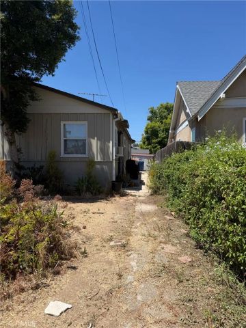 17615 Kingsbury, Granada Hills, CA 91344