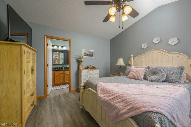 312 Apple Ridge Drive, Apple Creek, OH 44606