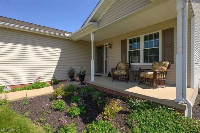 312 Apple Ridge Drive, Apple Creek, OH 44606