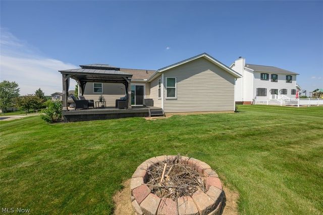 312 Apple Ridge Drive, Apple Creek, OH 44606