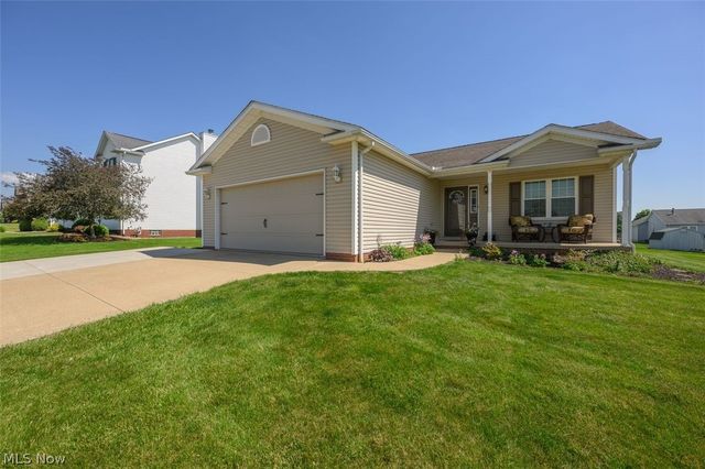 312 Apple Ridge Drive, Apple Creek, OH 44606