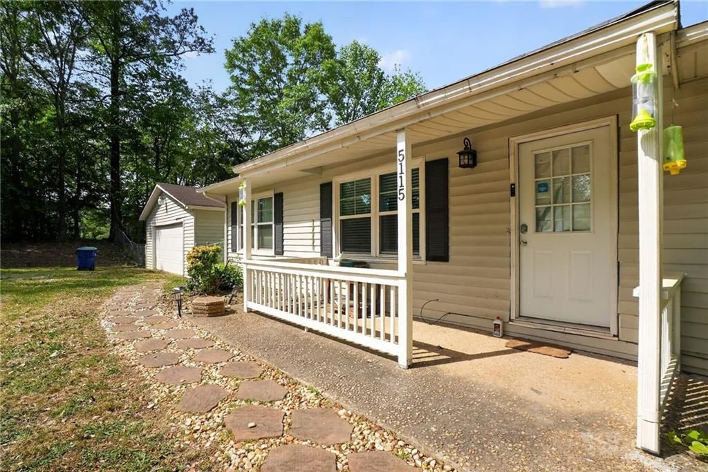 5115 Cascade Palmetto Highway, Fairburn, GA 30213