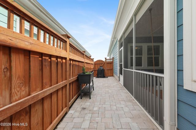 4837 Waves Pointe Point, Wilmington, NC 28412
