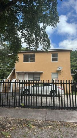 1087 NW 51st St 1089, Miami, FL 33127