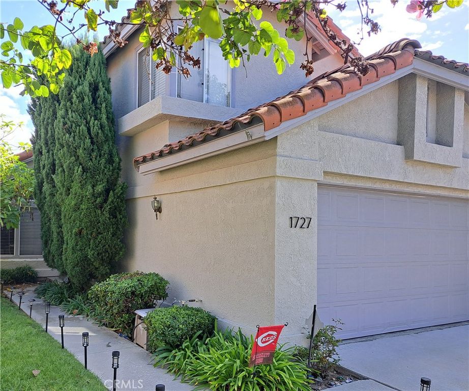 1727 Avenida Vista Labera, Oceanside, CA 92056 — exterior