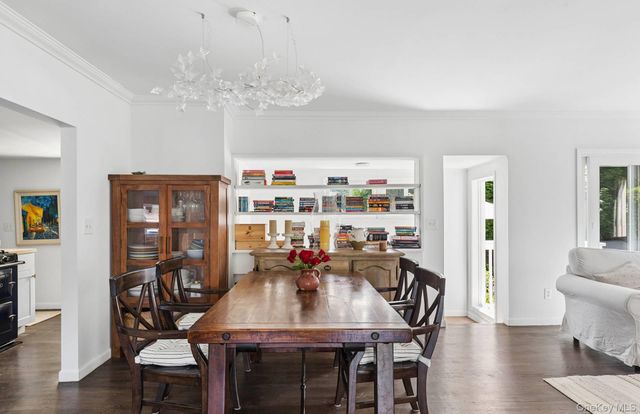 15 Indian Hill Road, East Hampton, NY 11937