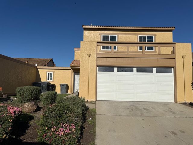 1588 Cherokee Drive, Salinas, CA 93906