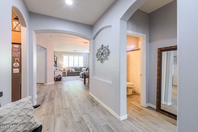 4521 W MOSS SPRINGS Road, Anthem, AZ 85086