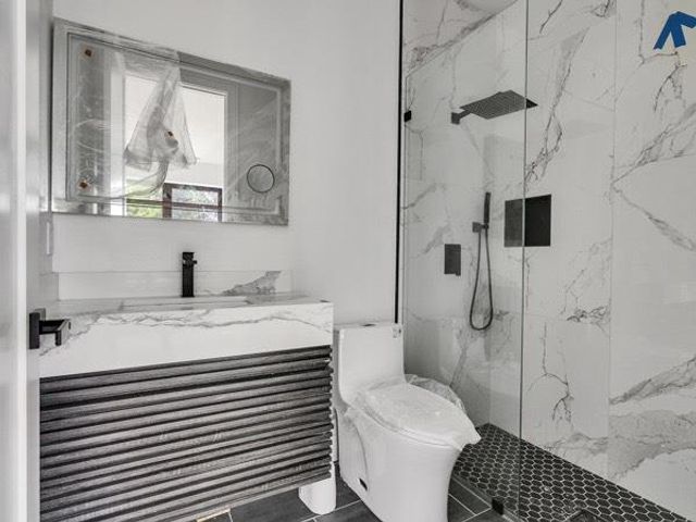 2807 Delano Street, Houston, TX 77004