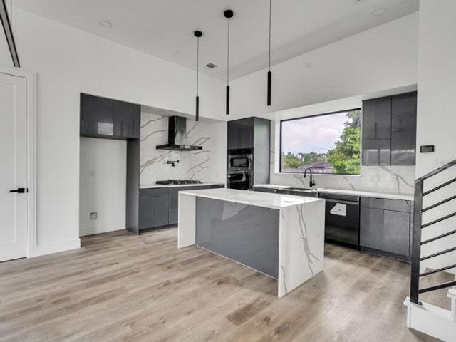 2807 Delano Street, Houston, TX 77004