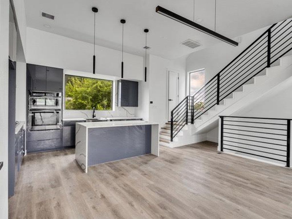 2807 Delano Street, Houston, TX 77004