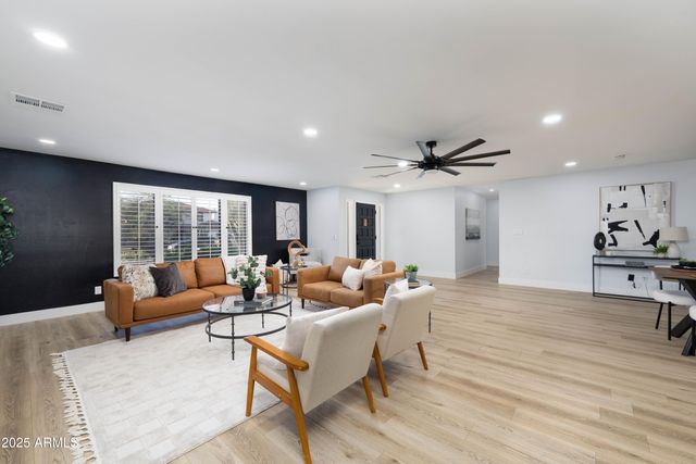 5728 E SHARON Drive, Scottsdale, AZ 85254