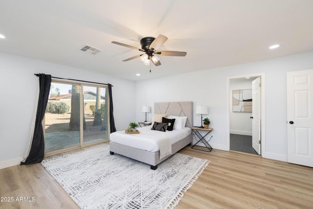 5728 E SHARON Drive, Scottsdale, AZ 85254