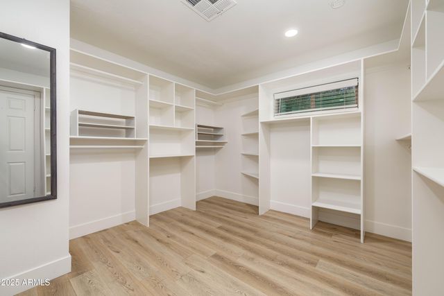 5728 E SHARON Drive, Scottsdale, AZ 85254