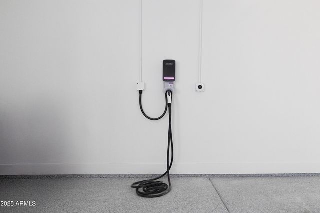 5728 E SHARON Drive, Scottsdale, AZ 85254