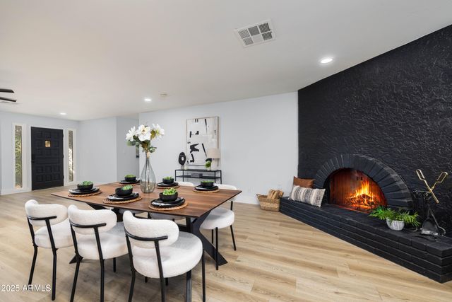 5728 E SHARON Drive, Scottsdale, AZ 85254