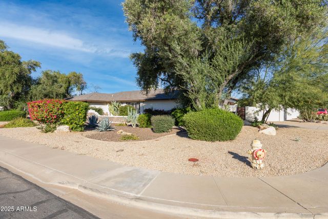 5728 E SHARON Drive, Scottsdale, AZ 85254