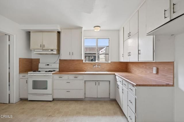 722 W Robert Avenue, Oxnard, CA 93030