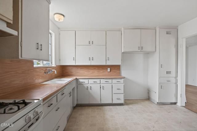 722 W Robert Avenue, Oxnard, CA 93030