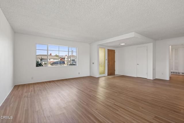 722 W Robert Avenue, Oxnard, CA 93030