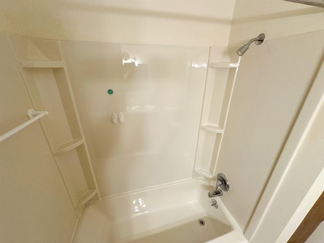 4205 Mckeith Road, Midland, MI 48642